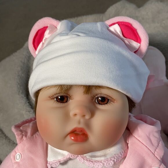 Reborn Style Baby Girl Doll with Pink Teddy Bear & Accessories NEW - Picture 1 of 10